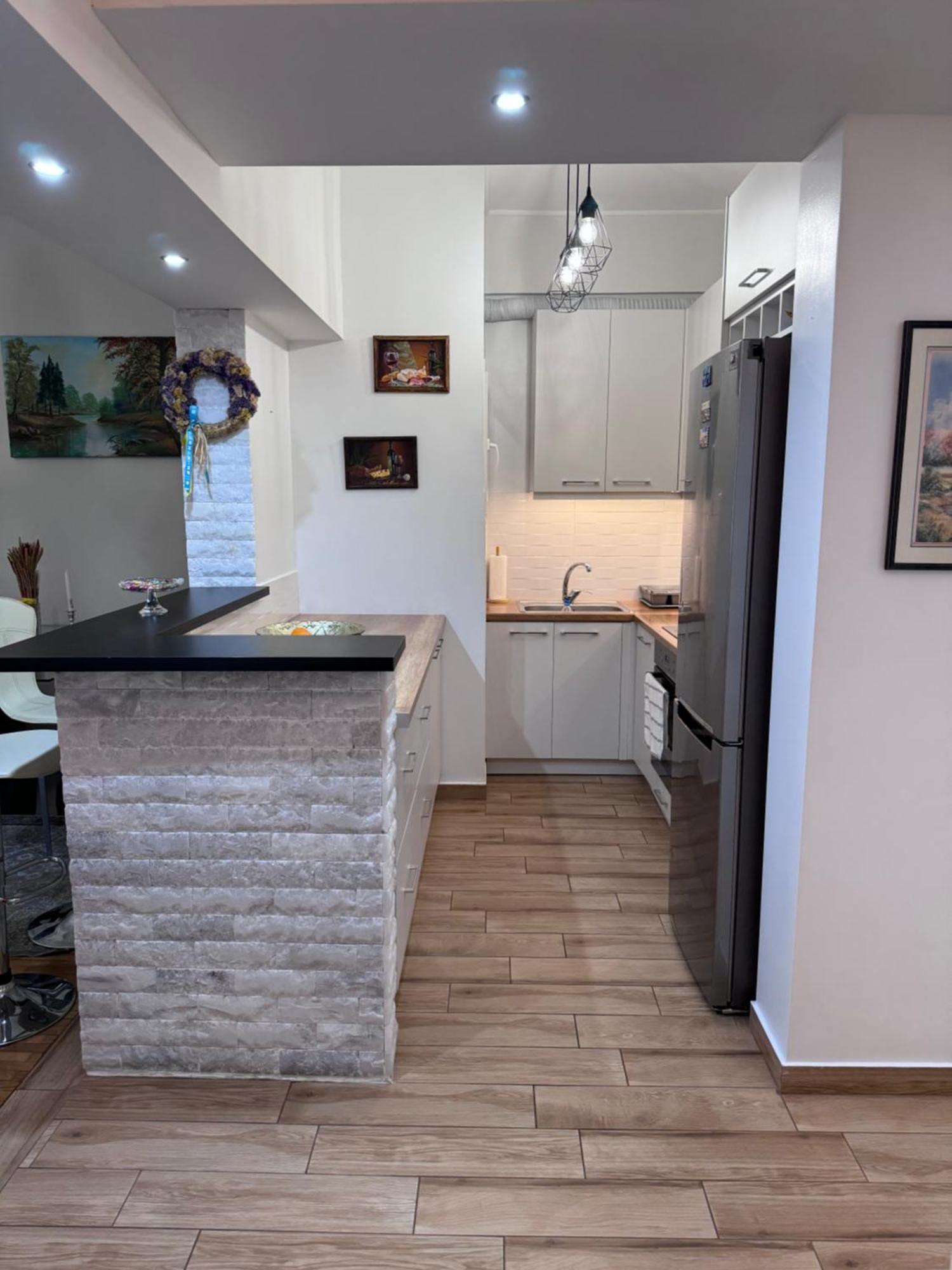 Modern Apartment In Афіни Екстер'єр фото